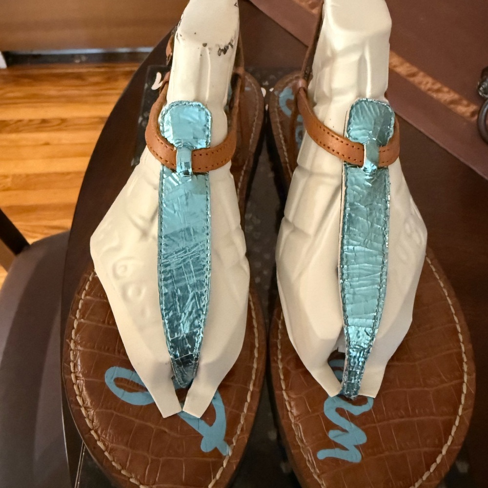 Sam Edelman Stylish Women's Sandals with Blue and Brown Accents